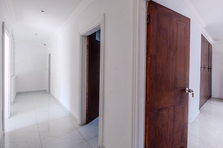 4 Bedroom Property for Sale in Durban North KwaZulu-Natal