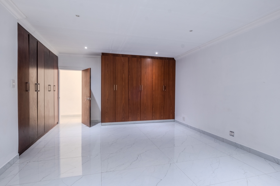 4 Bedroom Property for Sale in Durban North KwaZulu-Natal