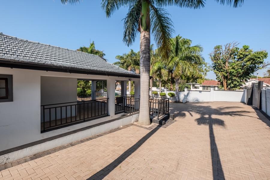 4 Bedroom Property for Sale in Durban North KwaZulu-Natal