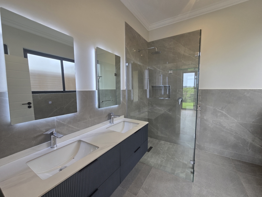 2 Bedroom Property for Sale in New Salt Rock City KwaZulu-Natal