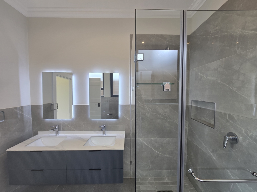 2 Bedroom Property for Sale in New Salt Rock City KwaZulu-Natal