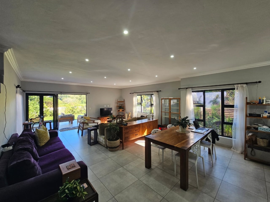To Let 3 Bedroom Property for Rent in New Salt Rock City KwaZulu-Natal