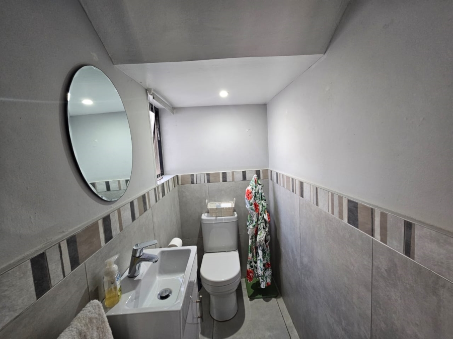 To Let 3 Bedroom Property for Rent in New Salt Rock City KwaZulu-Natal