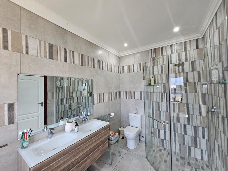 To Let 3 Bedroom Property for Rent in New Salt Rock City KwaZulu-Natal