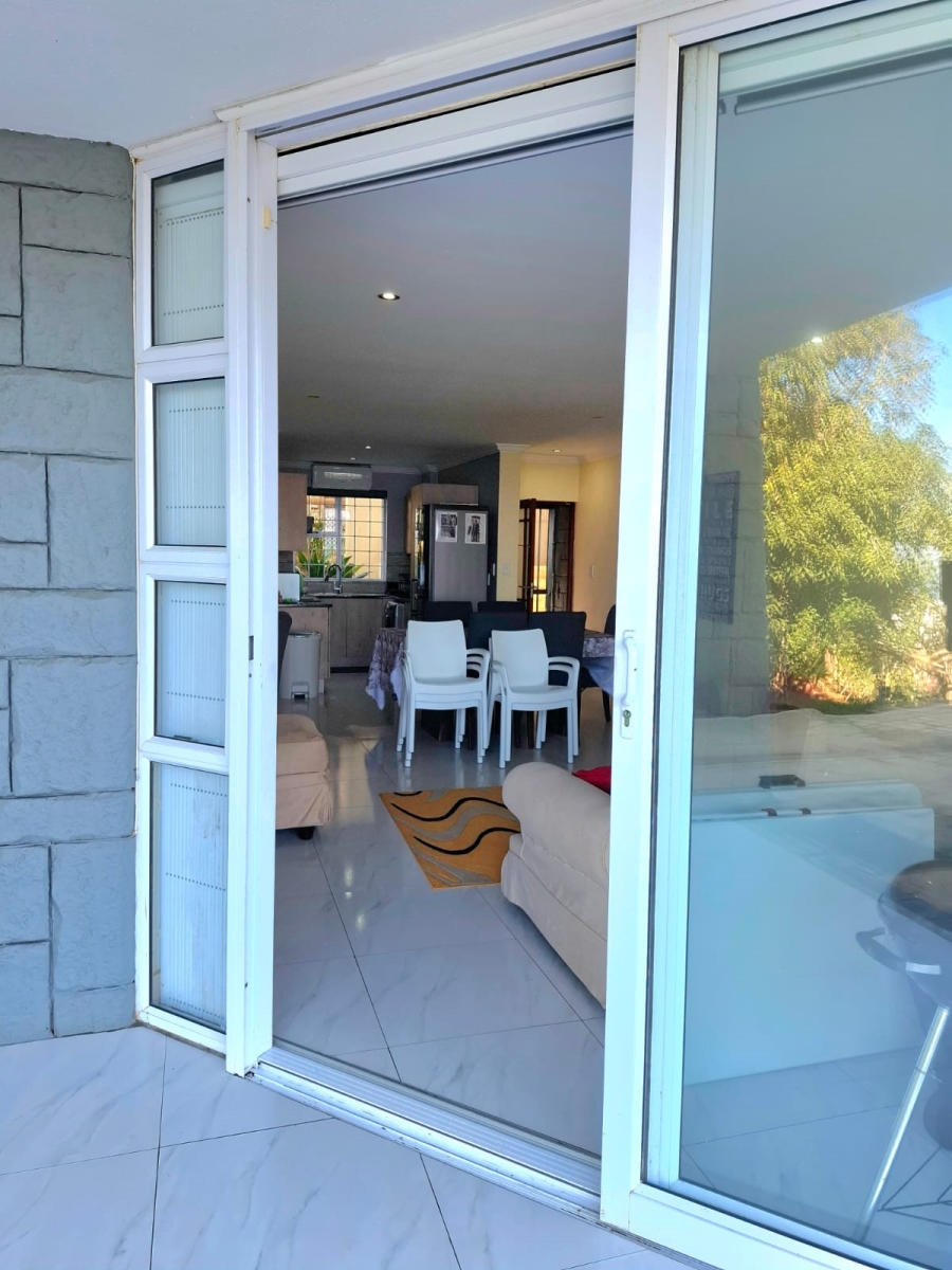 2 Bedroom Property for Sale in Westbrook KwaZulu-Natal