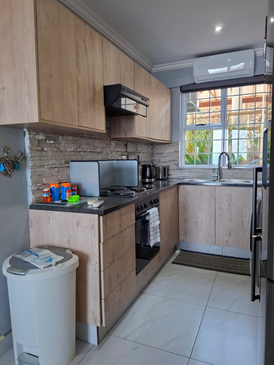 2 Bedroom Property for Sale in Westbrook KwaZulu-Natal