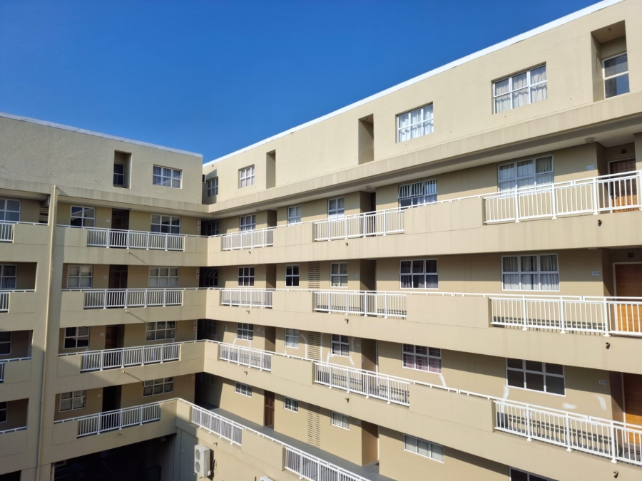 To Let 2 Bedroom Property for Rent in Westbrook KwaZulu-Natal