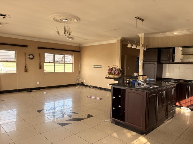 4 Bedroom Property for Sale in Somerset Park KwaZulu-Natal