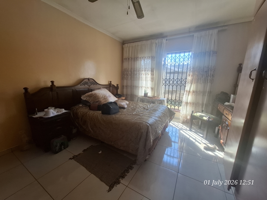 4 Bedroom Property for Sale in Huttenheights KwaZulu-Natal