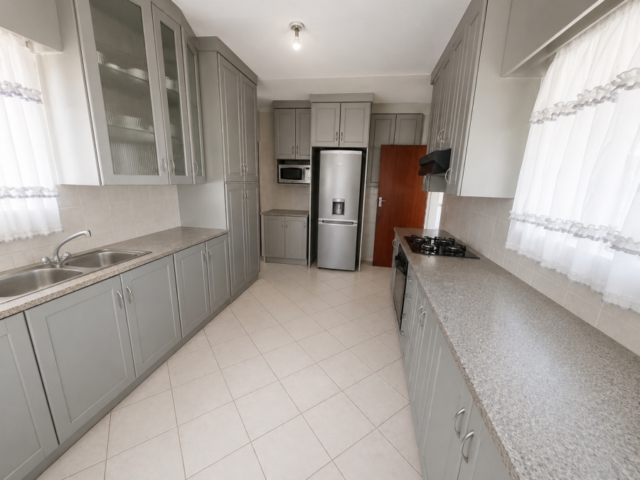 4 Bedroom Property for Sale in Huttenheights KwaZulu-Natal
