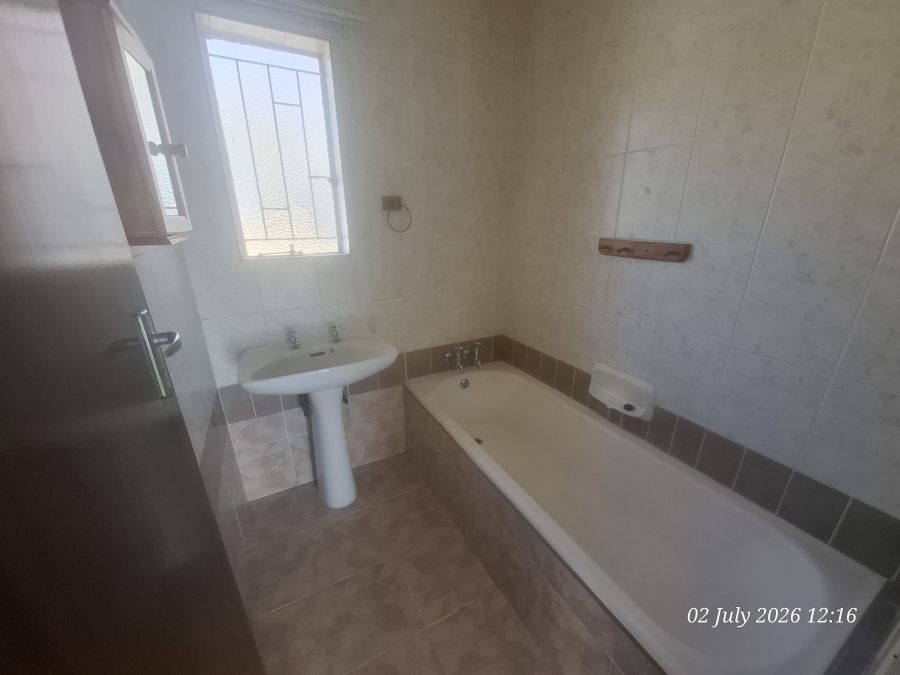 To Let 3 Bedroom Property for Rent in Amiel Park KwaZulu-Natal