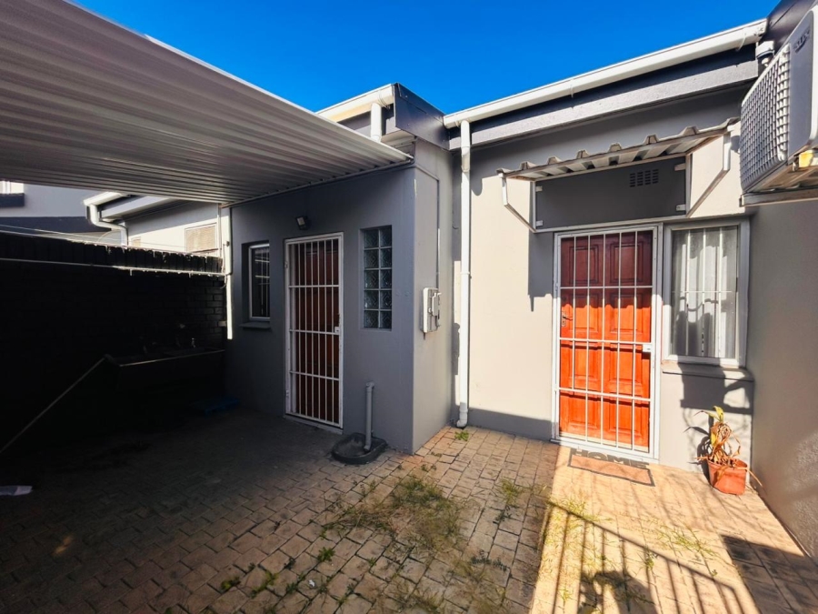 2 Bedroom Property for Sale in Meer En See KwaZulu-Natal