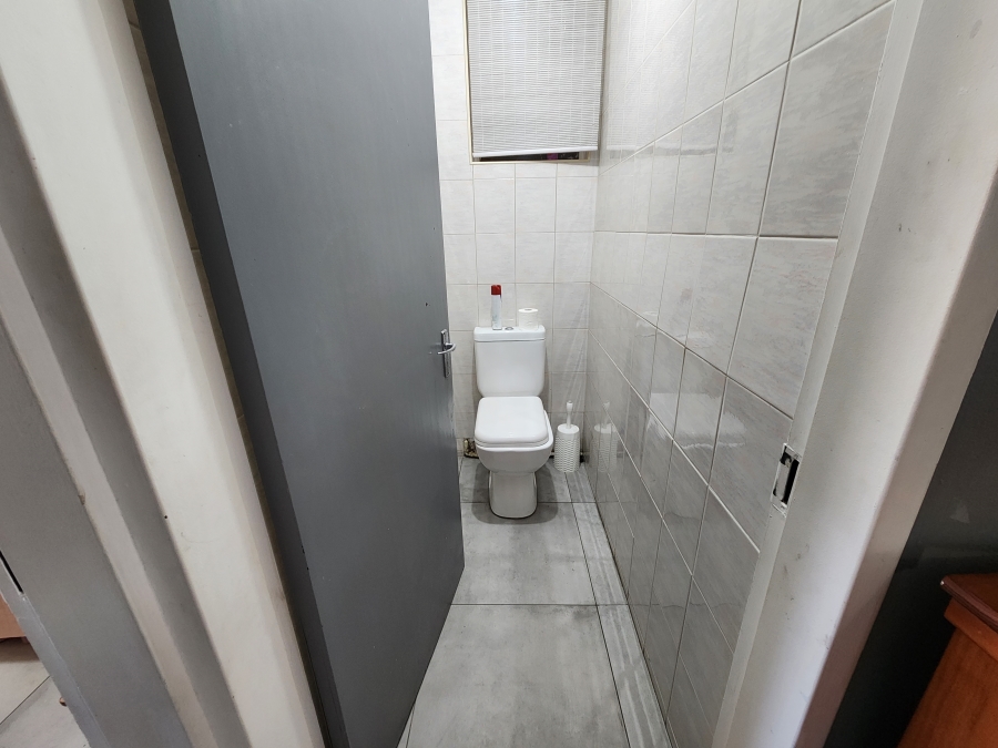 2 Bedroom Property for Sale in South Beach KwaZulu-Natal