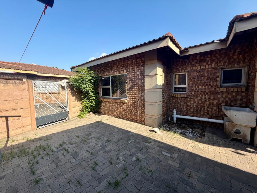 2 Bedroom Property for Sale in Arboretum KwaZulu-Natal