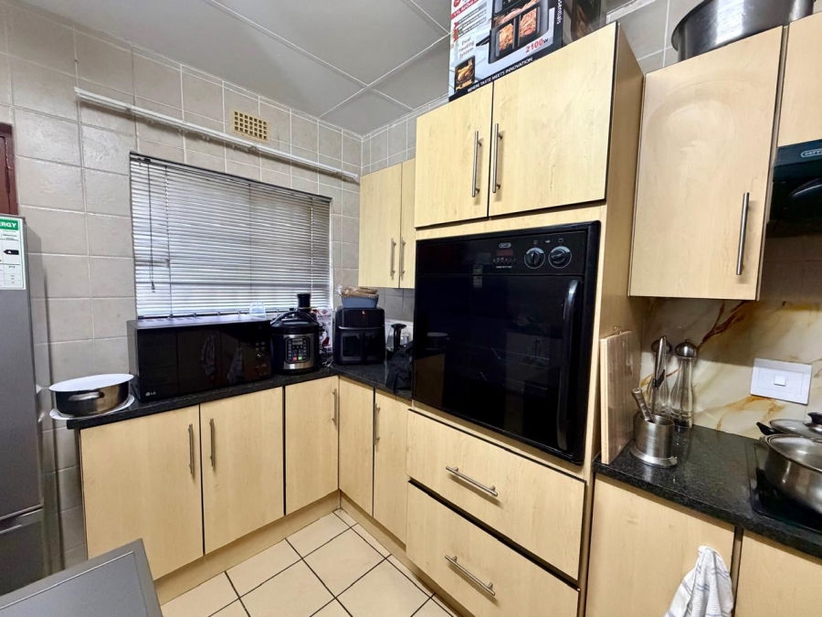 2 Bedroom Property for Sale in Arboretum KwaZulu-Natal