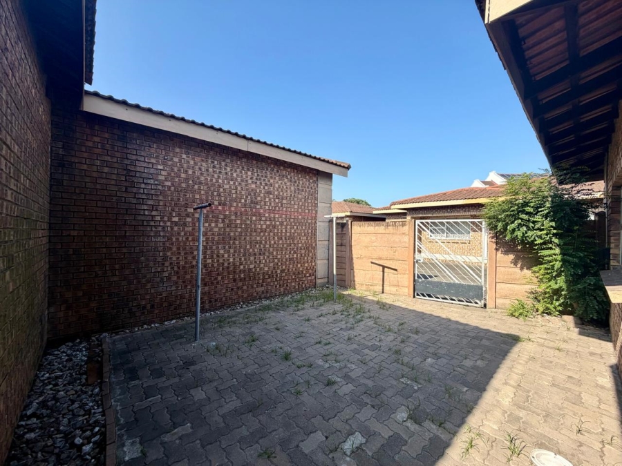 2 Bedroom Property for Sale in Arboretum KwaZulu-Natal