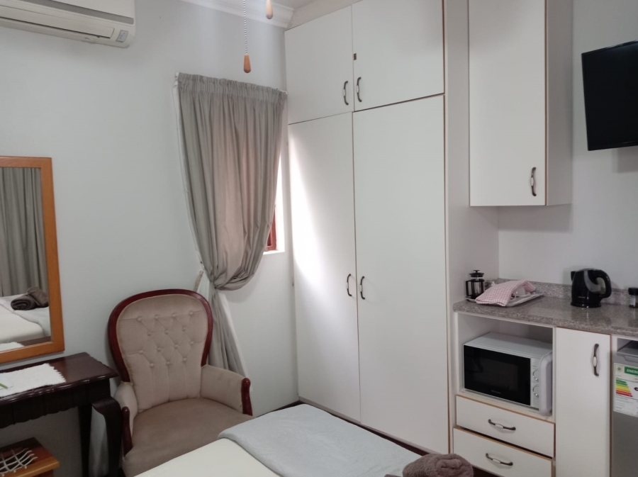 11 Bedroom Property for Sale in Amanzimtoti KwaZulu-Natal