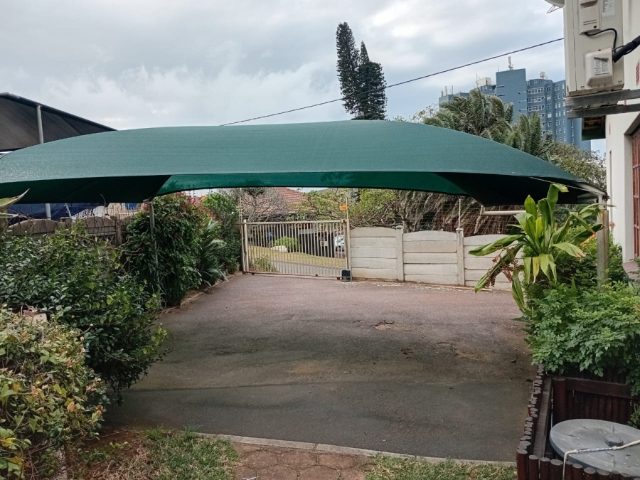 11 Bedroom Property for Sale in Amanzimtoti KwaZulu-Natal