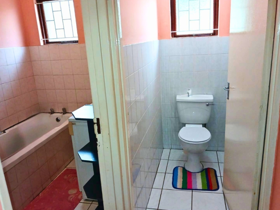 3 Bedroom Property for Sale in Gandhinagar KwaZulu-Natal