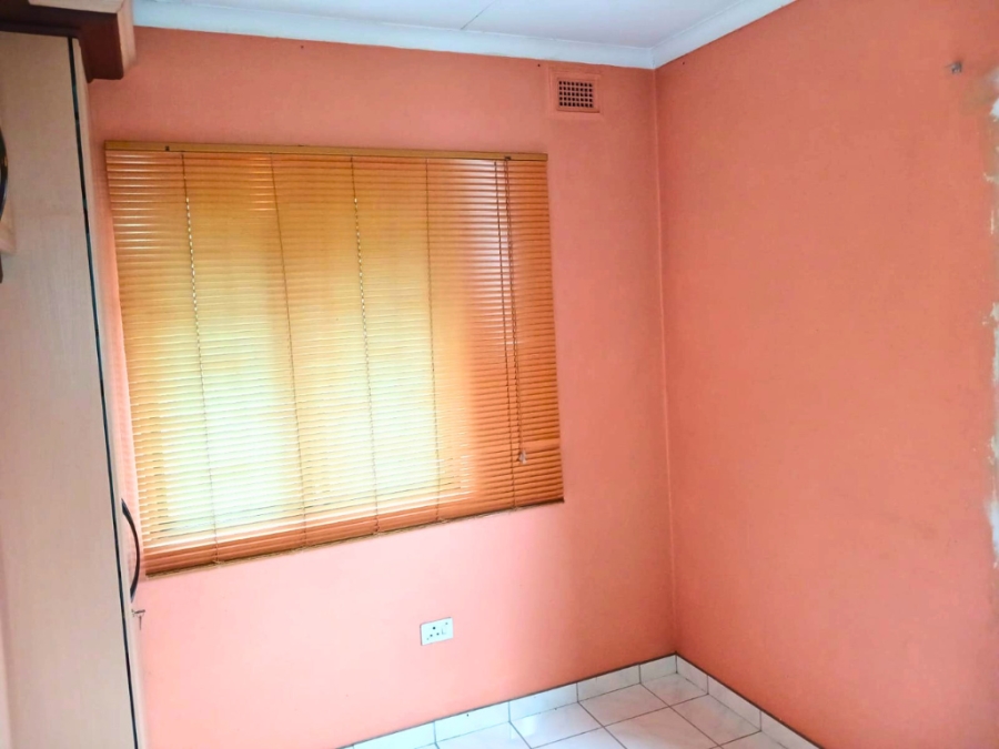 3 Bedroom Property for Sale in Gandhinagar KwaZulu-Natal