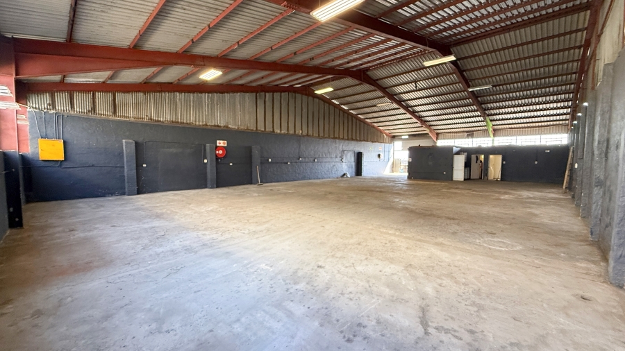 To Let Commercial Property for Rent in Glen Anil KwaZulu-Natal