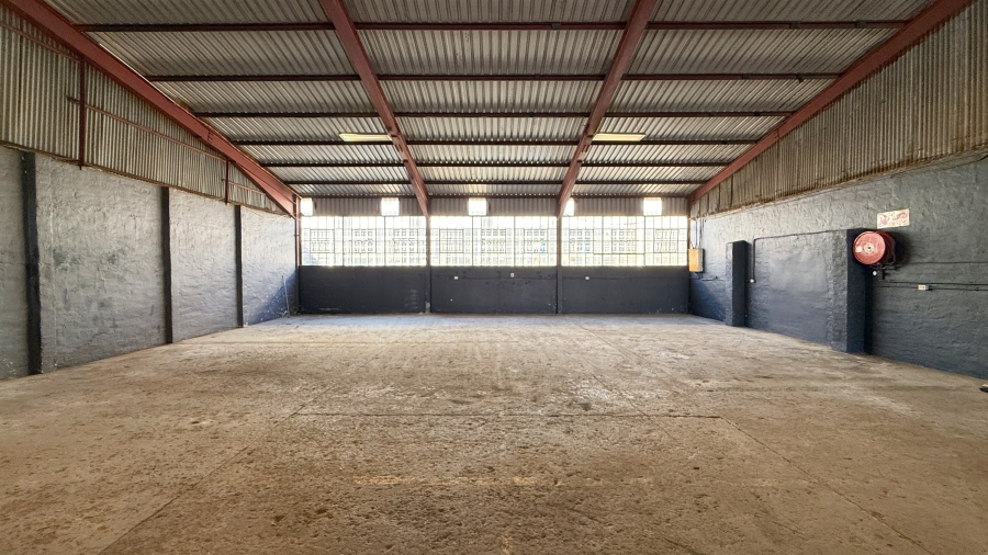 To Let Commercial Property for Rent in Glen Anil KwaZulu-Natal