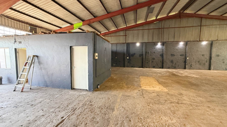 To Let Commercial Property for Rent in Glen Anil KwaZulu-Natal