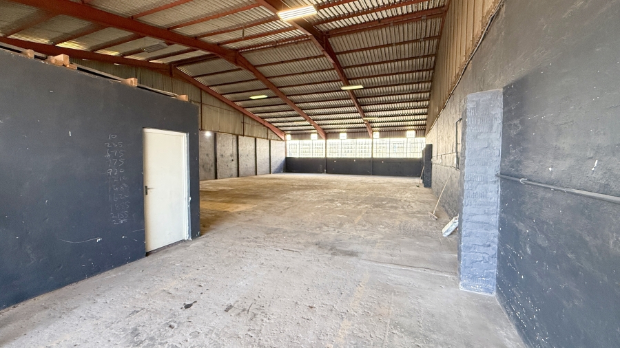 To Let Commercial Property for Rent in Glen Anil KwaZulu-Natal
