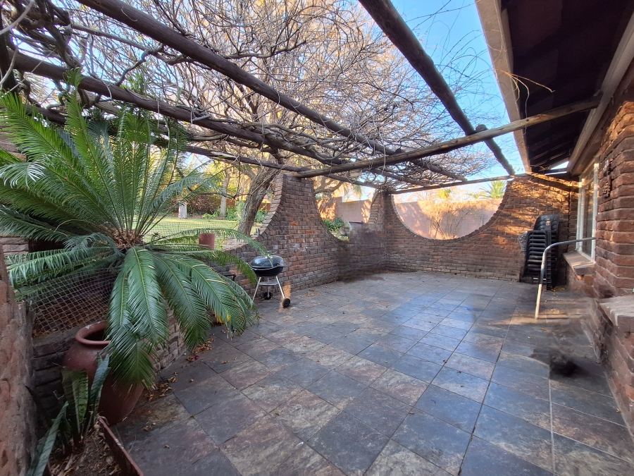 3 Bedroom Property for Sale in Schuinshoogte KwaZulu-Natal