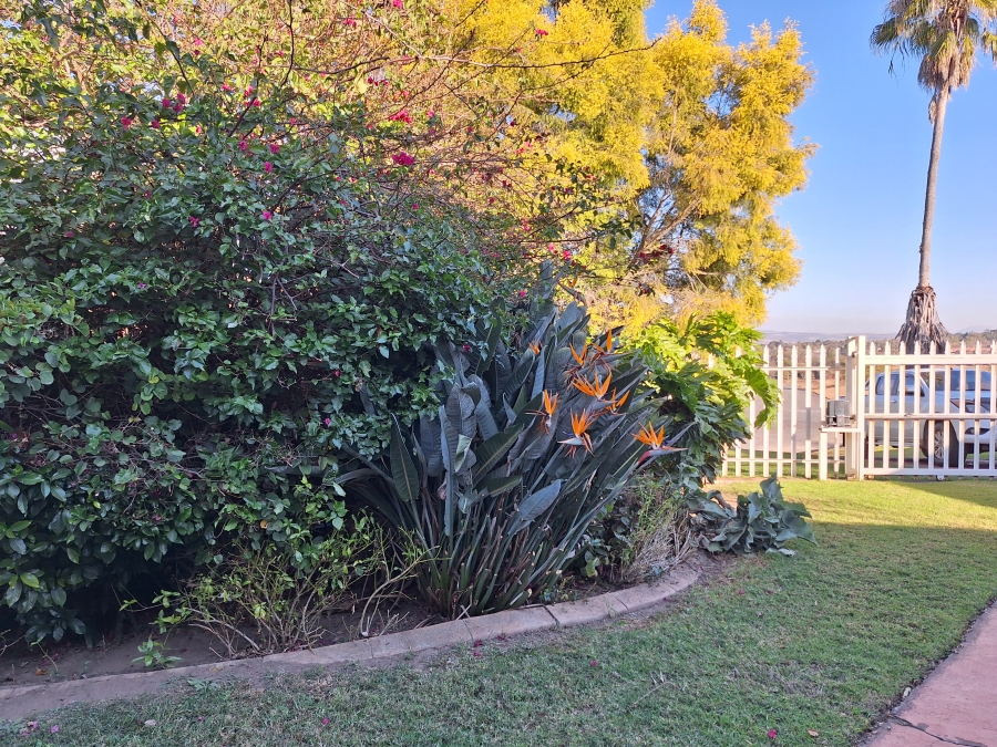 3 Bedroom Property for Sale in Schuinshoogte KwaZulu-Natal