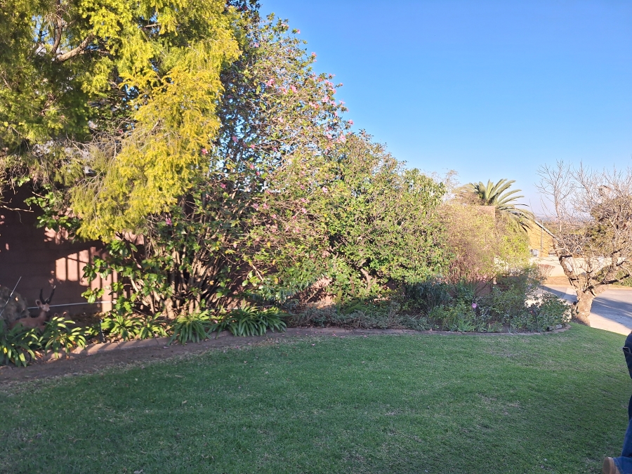3 Bedroom Property for Sale in Schuinshoogte KwaZulu-Natal