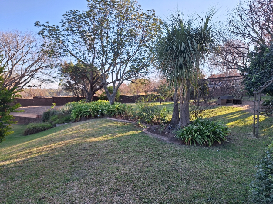 3 Bedroom Property for Sale in Schuinshoogte KwaZulu-Natal