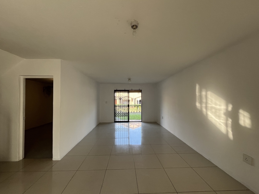 3 Bedroom Property for Sale in Northcroft KwaZulu-Natal
