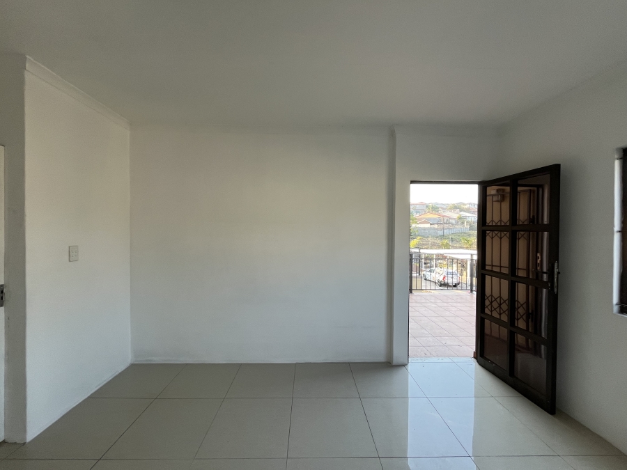 3 Bedroom Property for Sale in Northcroft KwaZulu-Natal