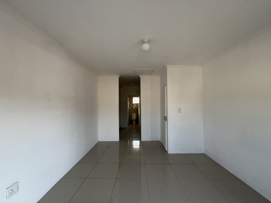 3 Bedroom Property for Sale in Northcroft KwaZulu-Natal