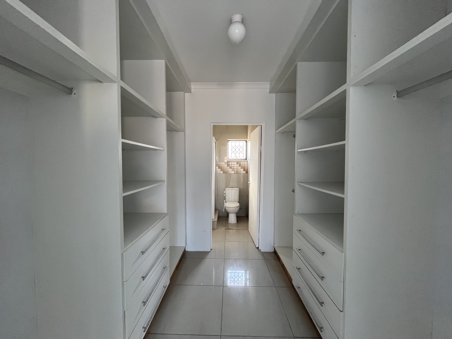 3 Bedroom Property for Sale in Northcroft KwaZulu-Natal