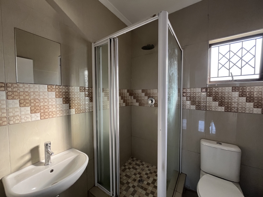 3 Bedroom Property for Sale in Northcroft KwaZulu-Natal