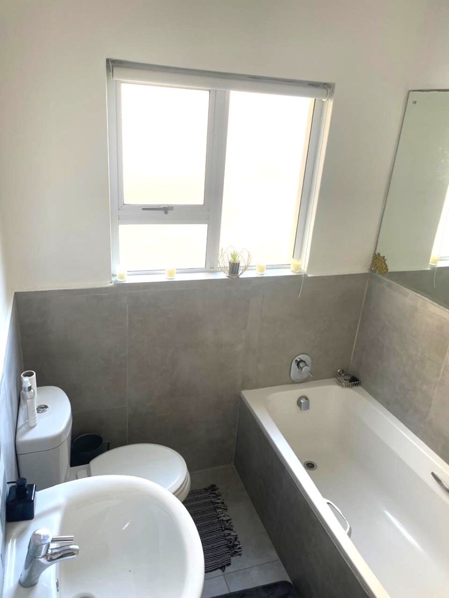 2 Bedroom Property for Sale in Manor Estates KwaZulu-Natal