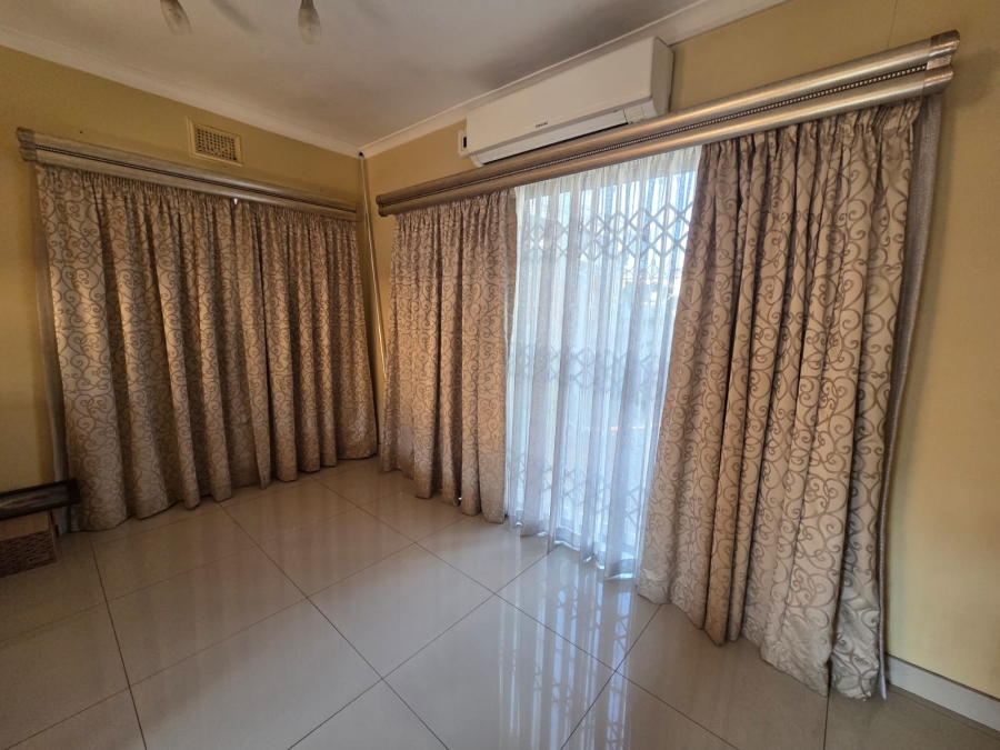 5 Bedroom Property for Sale in Merewent KwaZulu-Natal