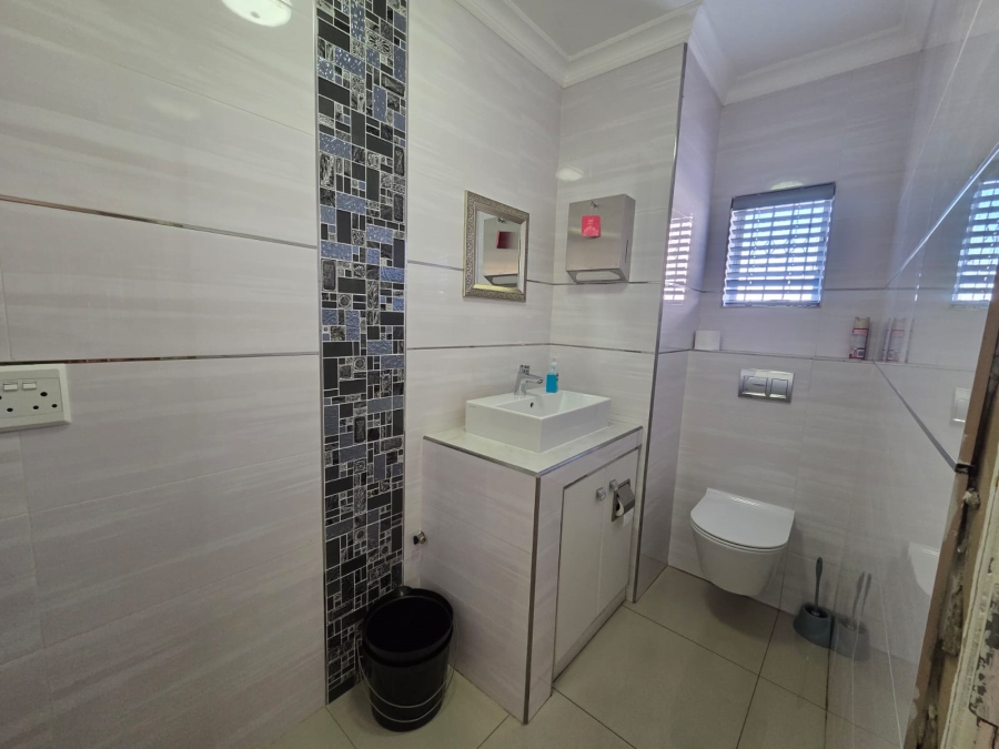 5 Bedroom Property for Sale in Merewent KwaZulu-Natal