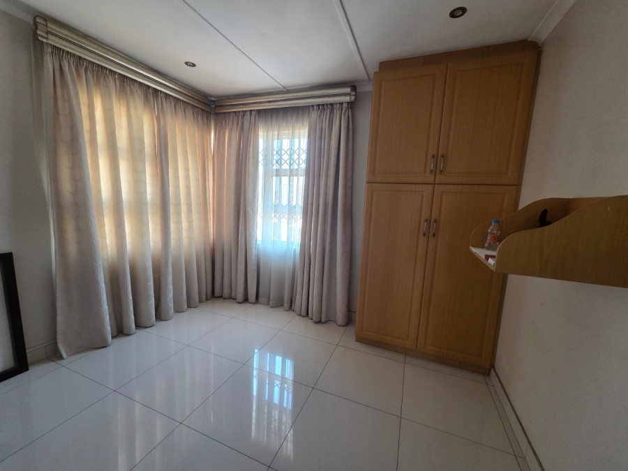 5 Bedroom Property for Sale in Merewent KwaZulu-Natal