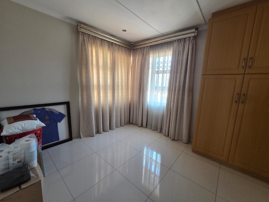 5 Bedroom Property for Sale in Merewent KwaZulu-Natal