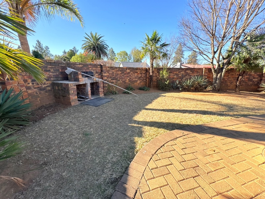 To Let 3 Bedroom Property for Rent in Amiel Park KwaZulu-Natal