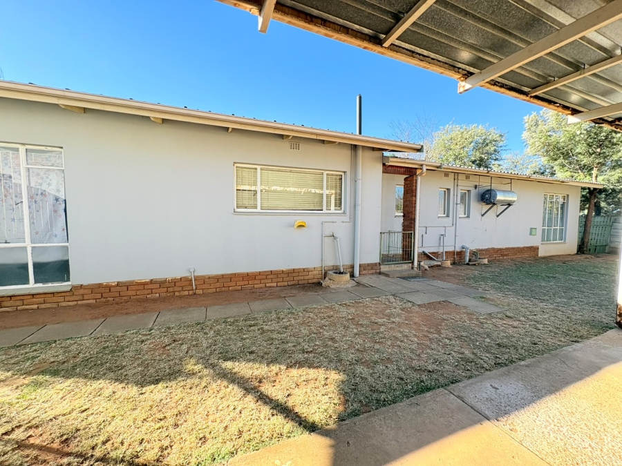 To Let 3 Bedroom Property for Rent in Amiel Park KwaZulu-Natal