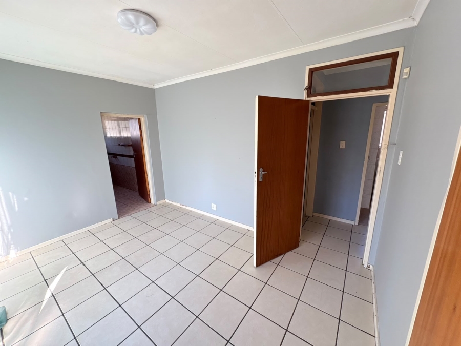To Let 3 Bedroom Property for Rent in Amiel Park KwaZulu-Natal