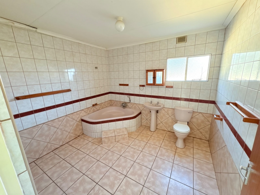 To Let 3 Bedroom Property for Rent in Amiel Park KwaZulu-Natal