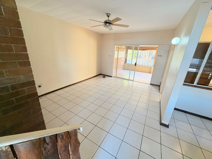 To Let 2 Bedroom Property for Rent in Huttenheights KwaZulu-Natal
