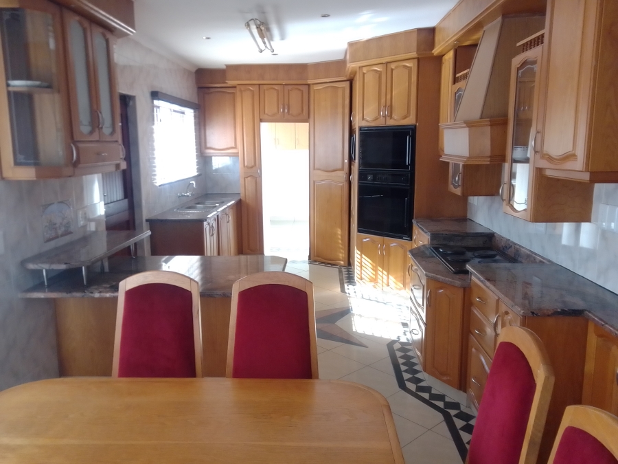 6 Bedroom Property for Sale in Malvern KwaZulu-Natal