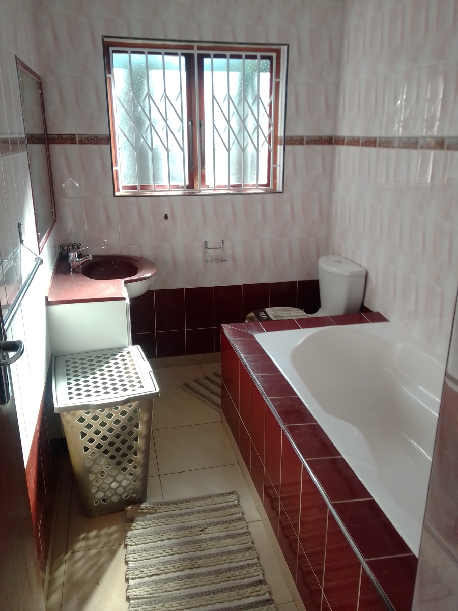 6 Bedroom Property for Sale in Malvern KwaZulu-Natal