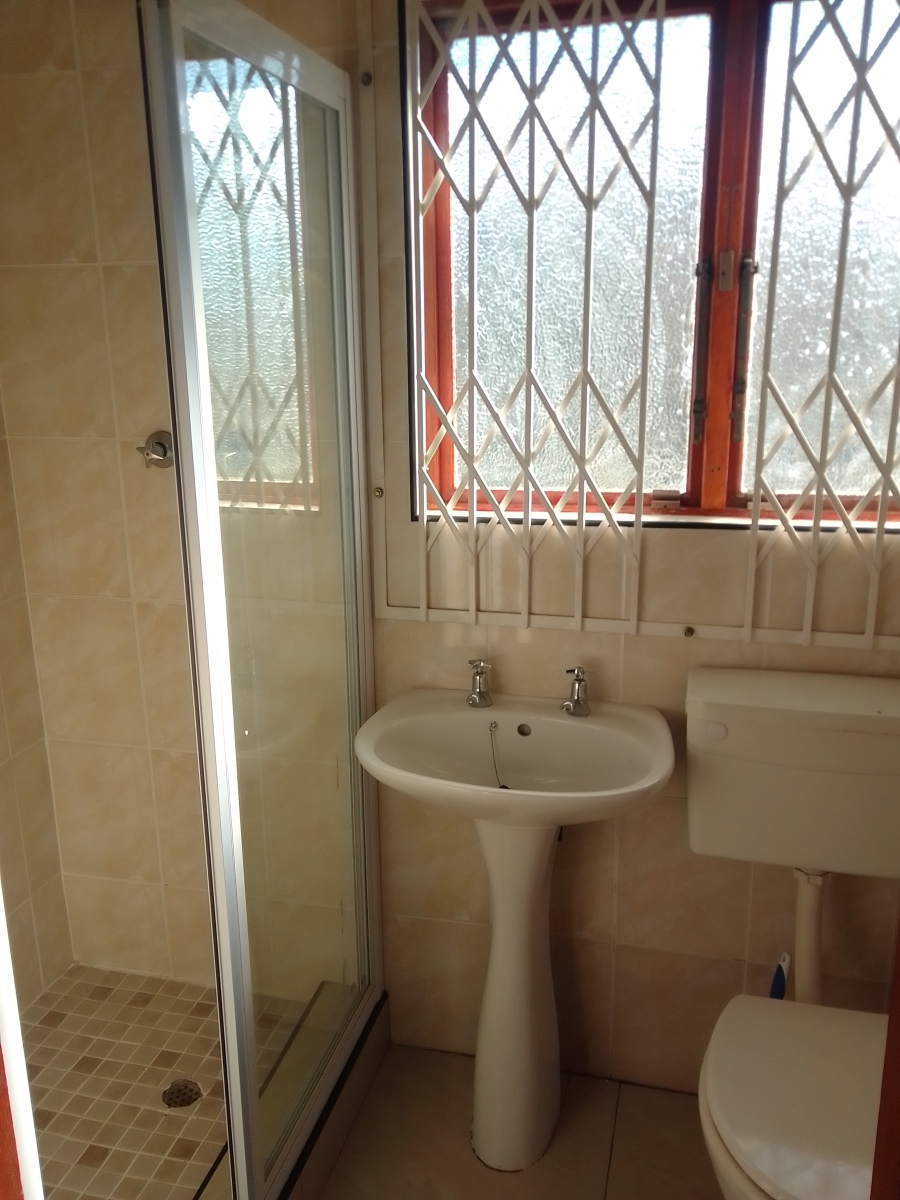 6 Bedroom Property for Sale in Malvern KwaZulu-Natal